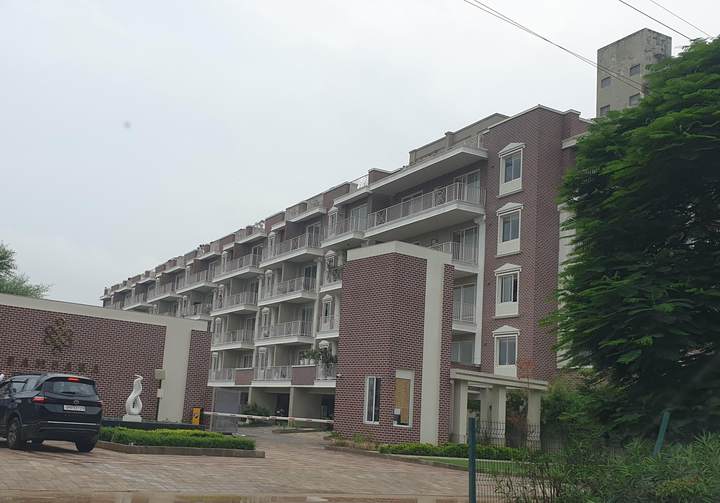 Construction progress — Adani Samsara Avasa