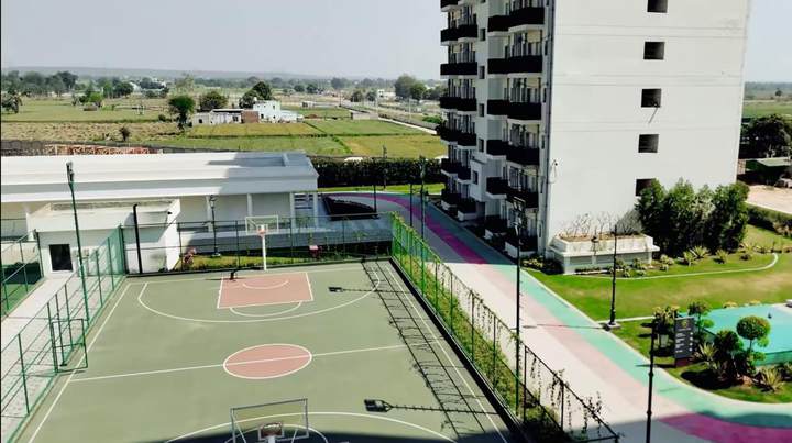 Facilities — Central Park Flower Valley