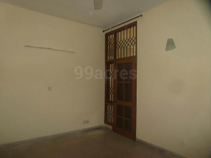 Show flat — CGHS Ayaachi Apartments