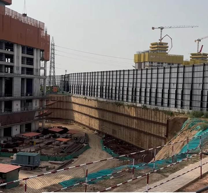 Construction progress — DLF Privana South