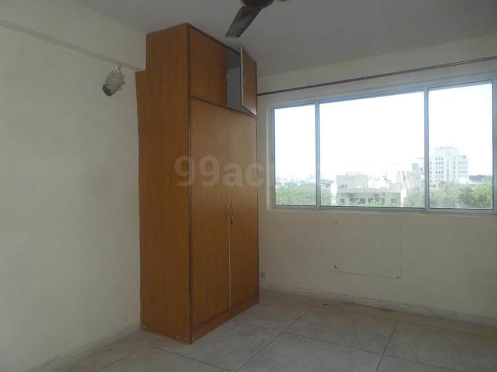Show flat — DLF Ridgewood Estate