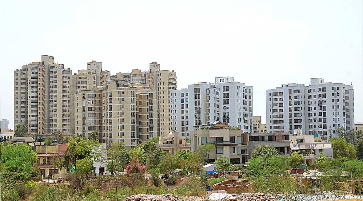 DLF Silver Oaks — elevation