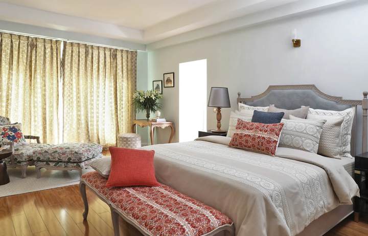 Show flat — DLF The Crest