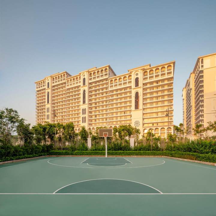 Facilities — DLF The Skycourt