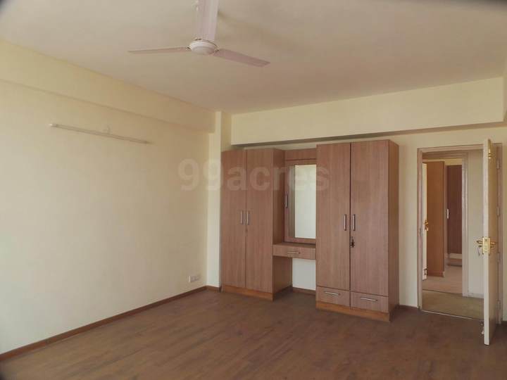 Show flat — DLF Westend Heights
