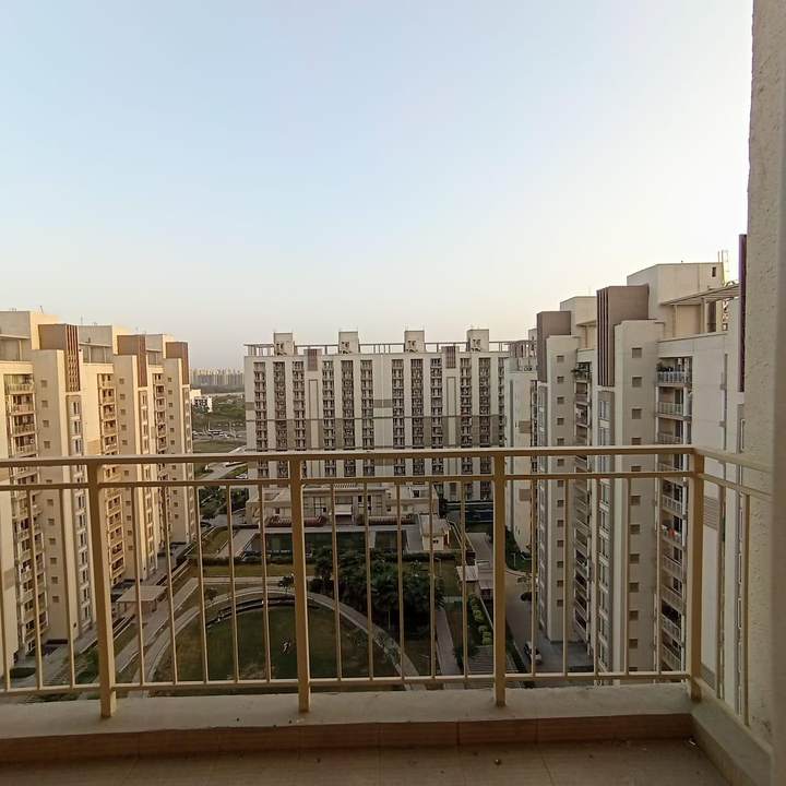 Show flat — Emaar Gurgaon Greens