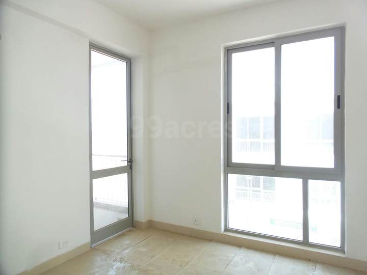 Show flat — Emaar Palm Gardens