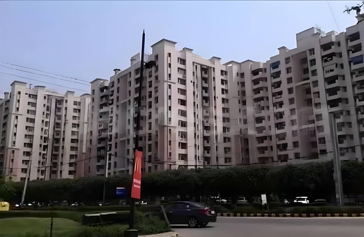 Eros Rosewood City — elevation