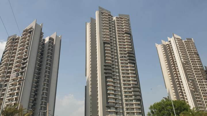 Construction progress — Godrej Meridien