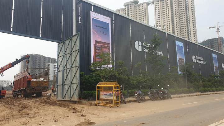 Construction progress — Godrej Samaris