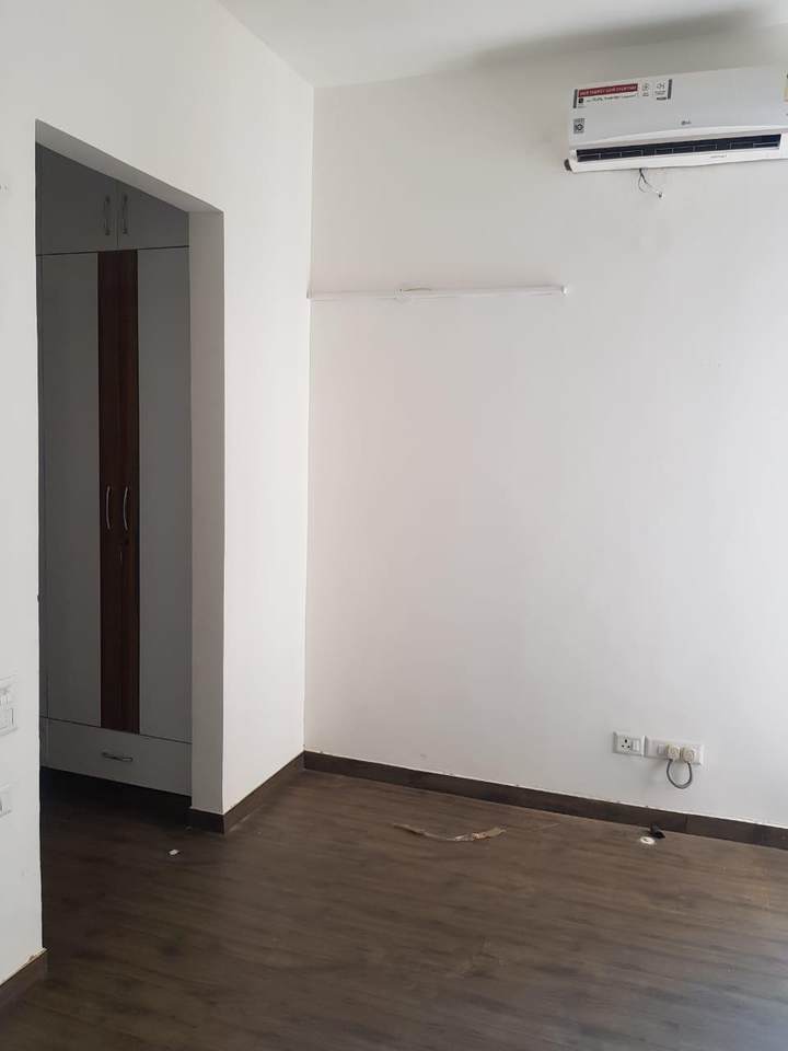 Show flat — Ninex City