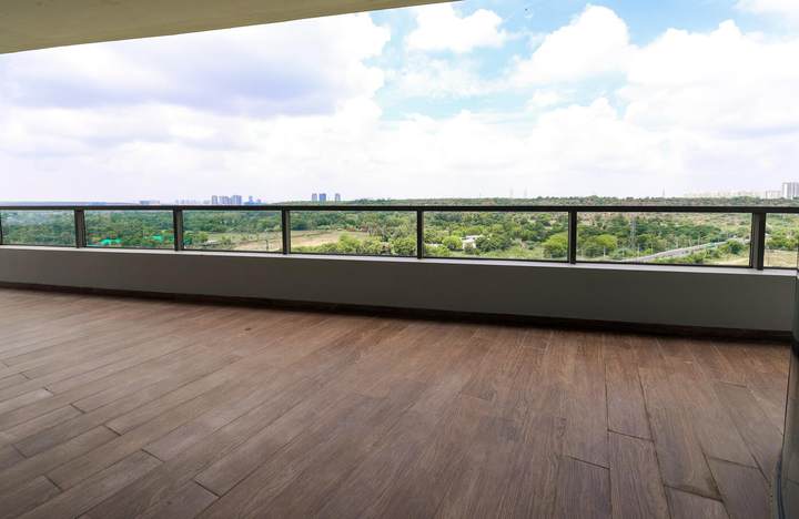 Show flat — Paras Quartier