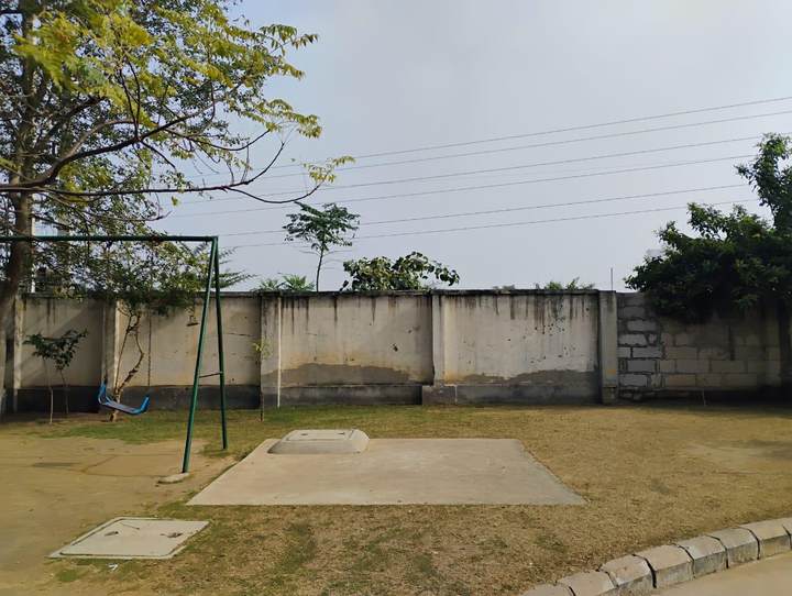 Facilities — Pareena Laxmi Apartments