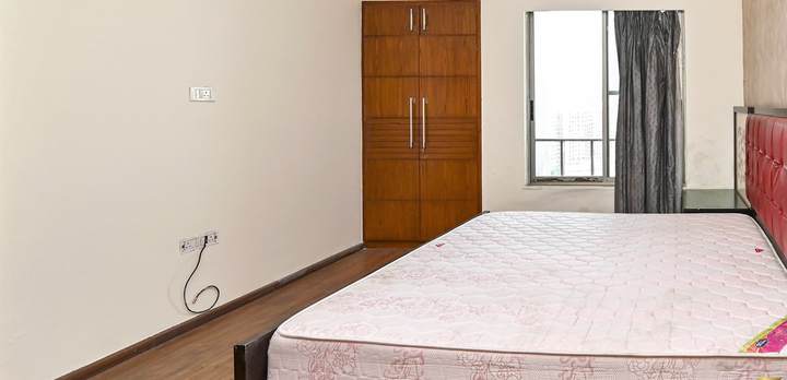 Show flat — Parsvnath Exotica