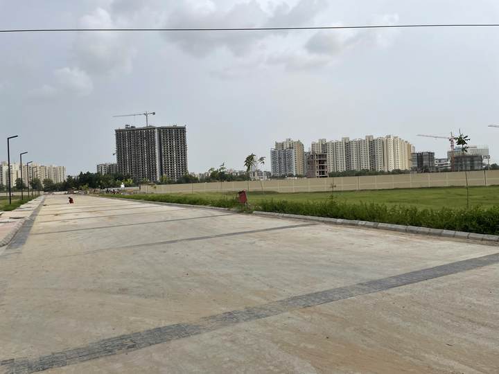 Facilities — ROF Insignia Park 2