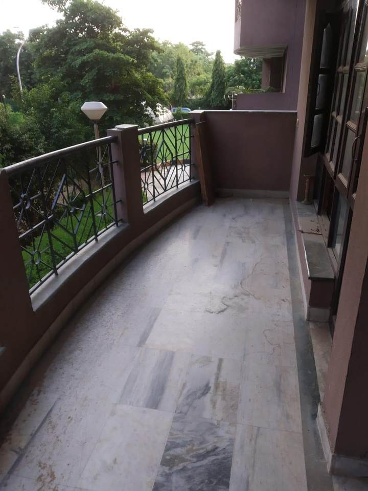 Show flat — Sanskriti Apartments