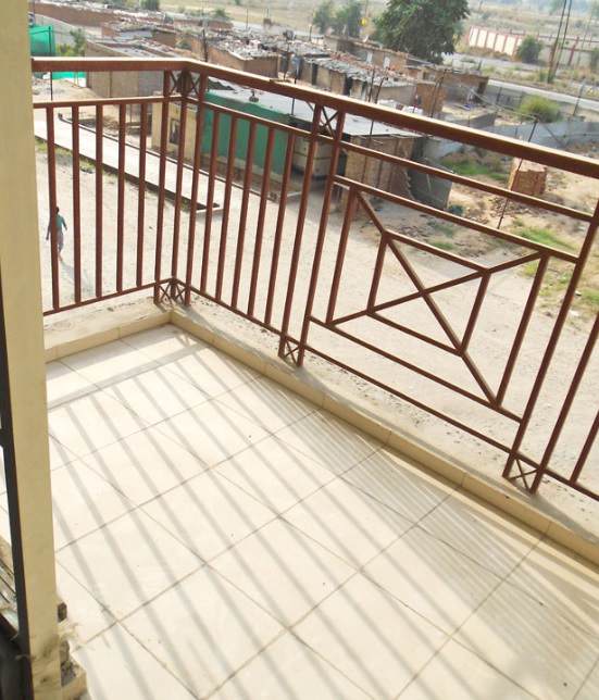 Show flat — Shree Vardhman Flora