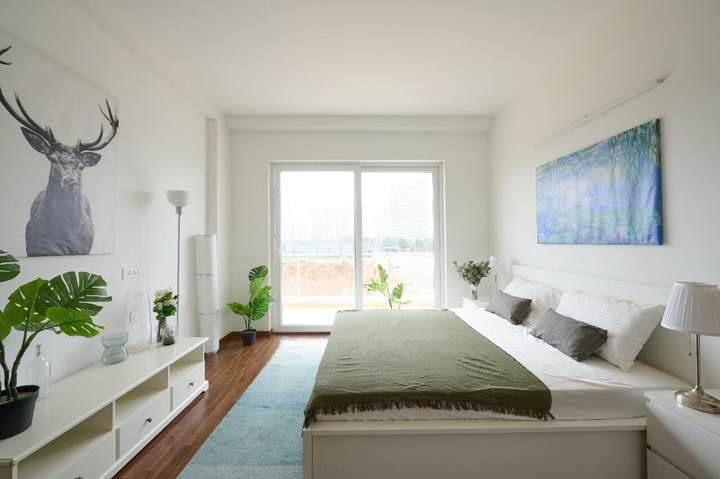 Show flat — SS Linden Floors