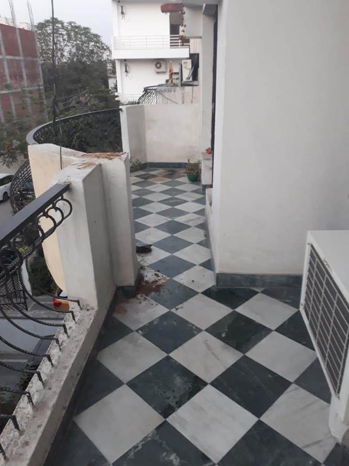 Show flat — SS Southend Floors