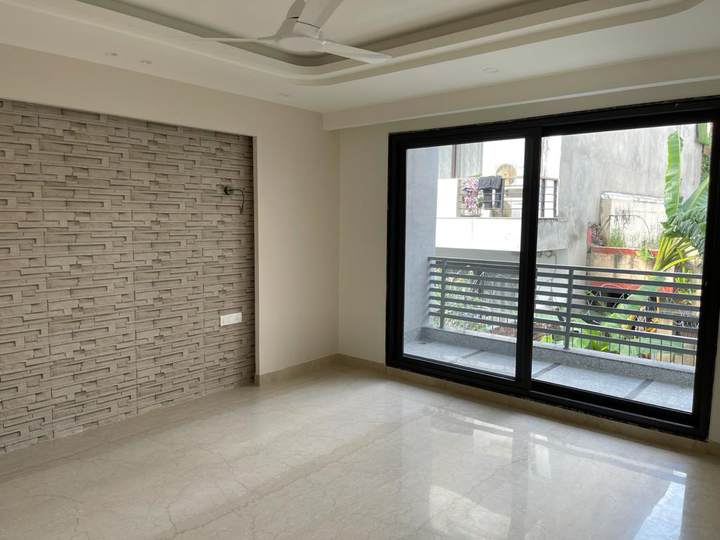 Show flat — Ultra Luxurious Builder Floor
