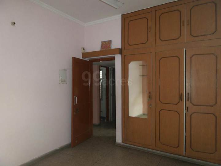Show flat — Unitech Rakshak Apartment