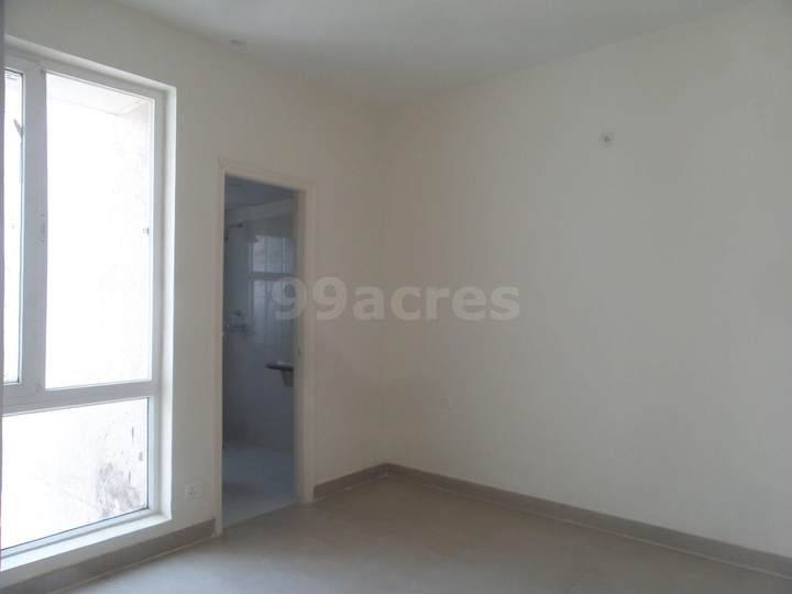 Show flat — Unitech The Residences