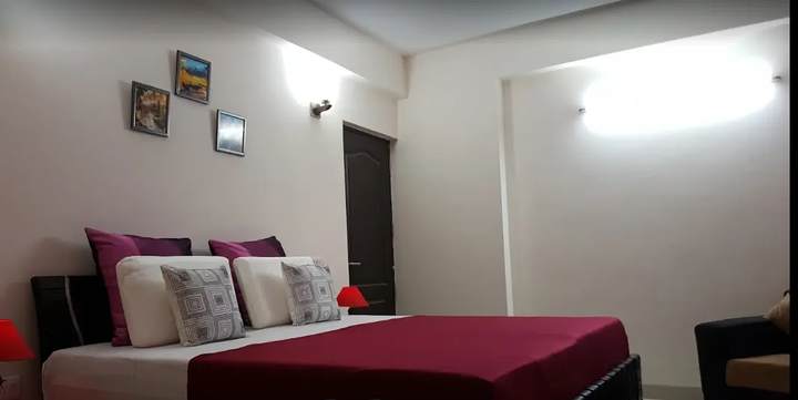 Show flat — Unitech Uniworld Resorts